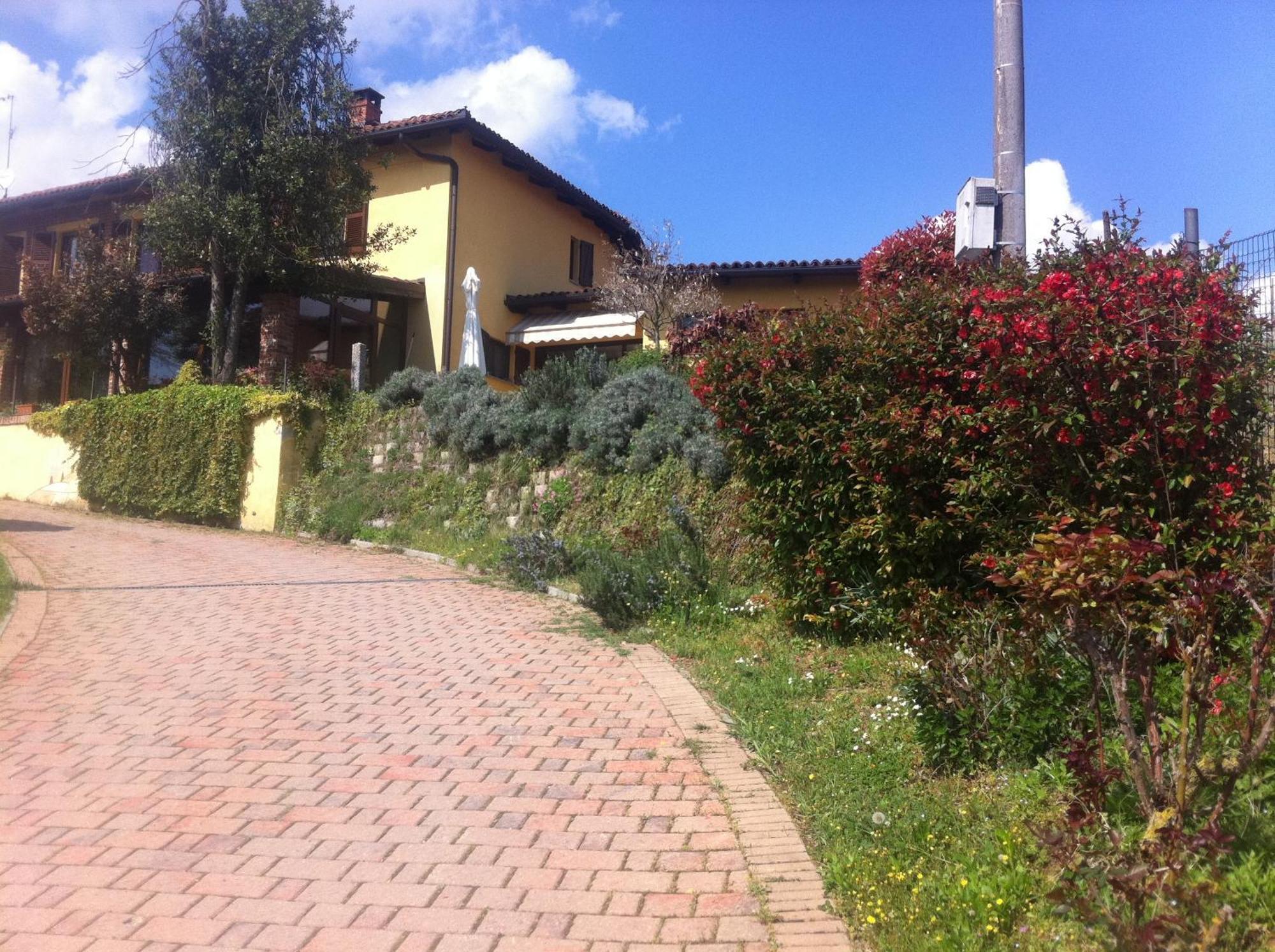 Agriturismo Tre Tigli Асти Екстериор снимка