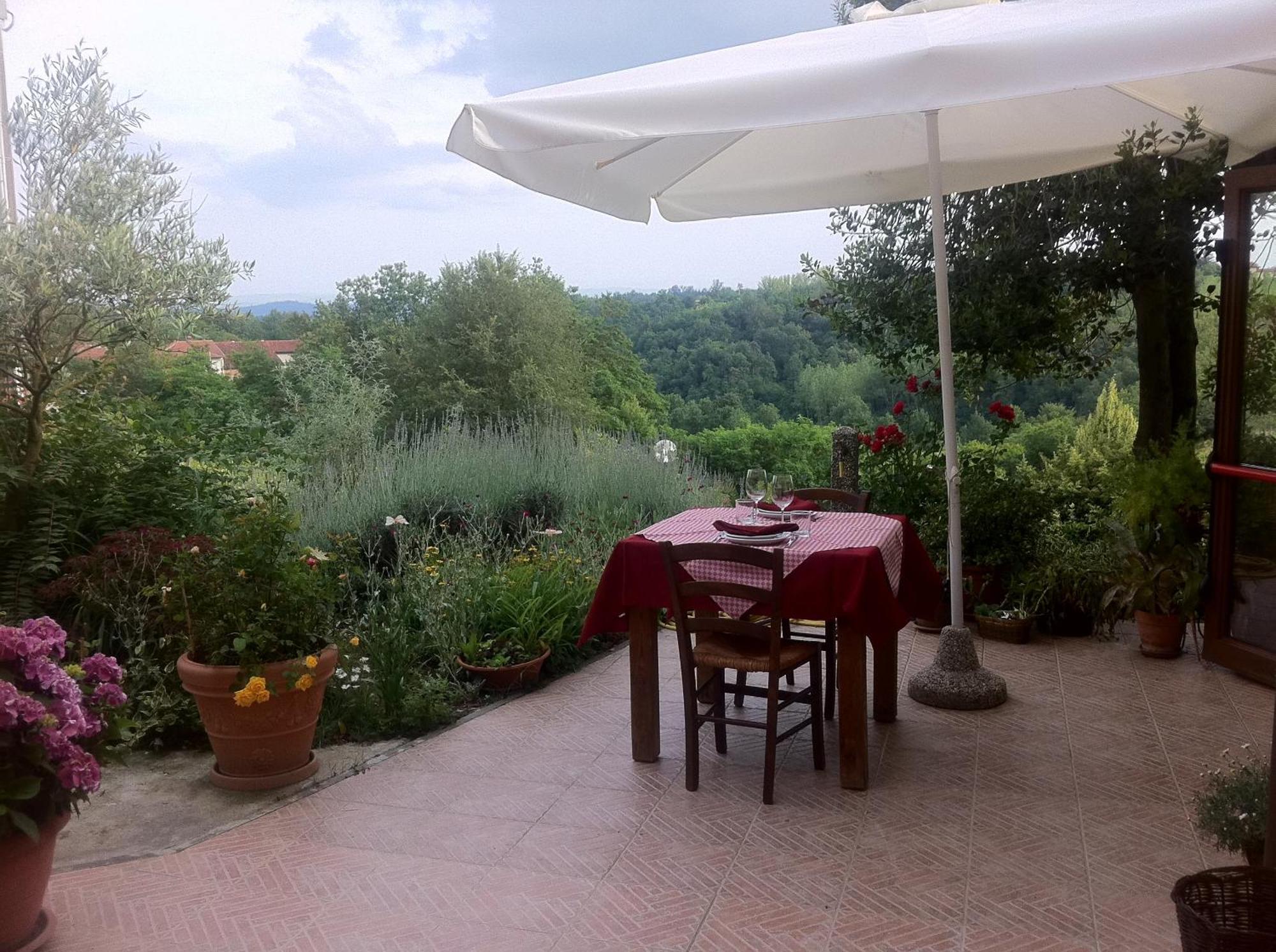 Agriturismo Tre Tigli Асти Екстериор снимка